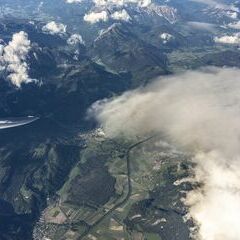Flugwegposition um 16:06:35: Aufgenommen in der Nähe von Gemeinde Aigen im Ennstal, Österreich in 5765 Meter